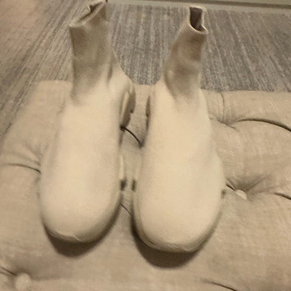 MEN'S SPEED RECYCLED KNIT GRAFFITI SNEAKER IN BEIGE - Picture 2 of 5